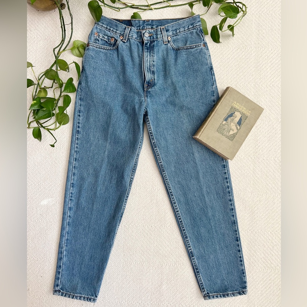 Vintage 90s women's Levi's 512 Slim Fit Tapered Leg Jeans Medium Wash Denim - Picture 3 of 9
